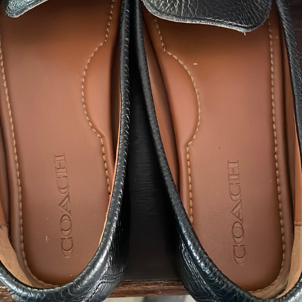 Coach Leather Drivers - Picture 2 of 5
